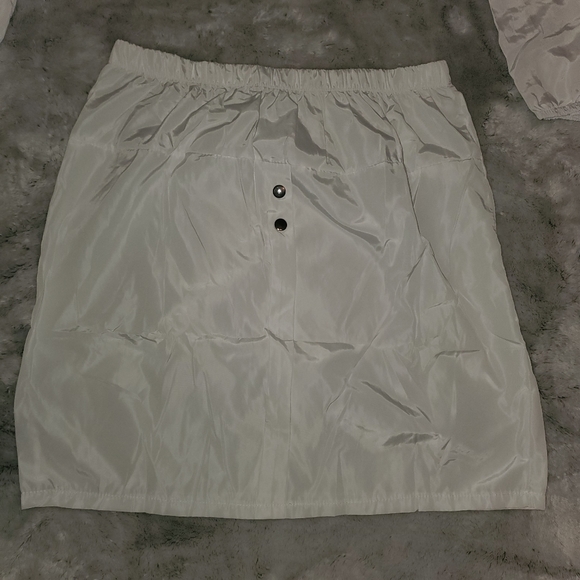 Button down white two pieces skirt set - Picture 3 of 4